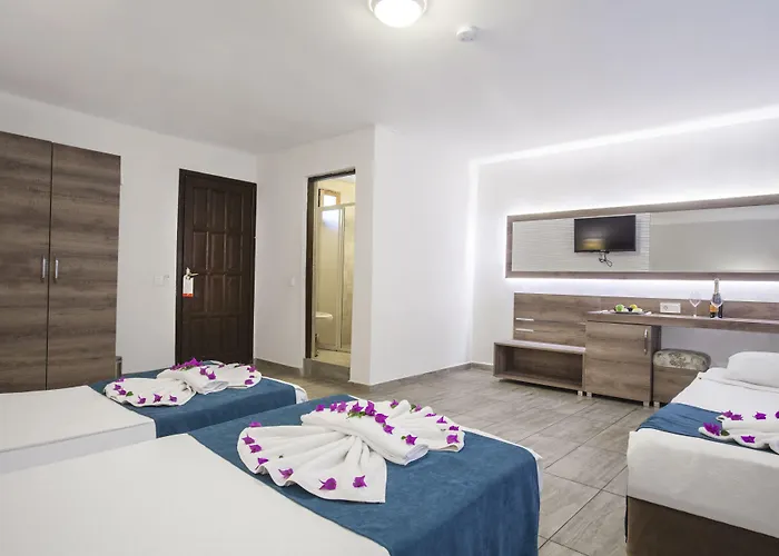 Illusion & Clubhotel - Adults Only