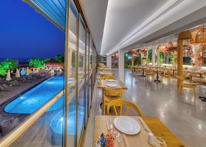 Illusion & Clubhotel - Adults Only