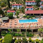 酒店 Illusion & Clubhotel - Adults Only 3*