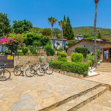 Illusion & Clubhotel - Adults Only