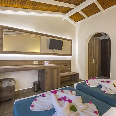 Illusion & Clubhotel - Adults Only