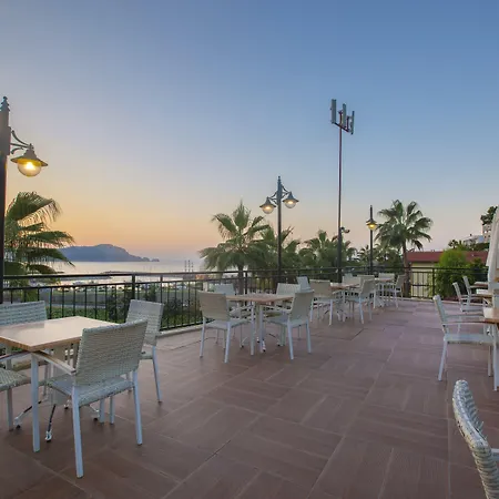 Illusion & Clubhotel - Adults Only