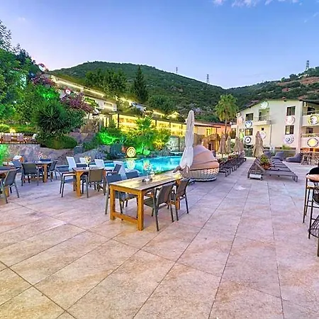 Illusion & Clubhotel - Adults Only 3*
