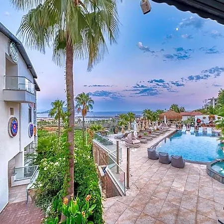 Hotel Illusion & Clubhotel - Adults Only 3*