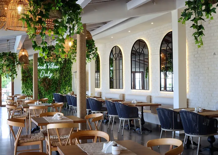 Hotel Illusion & Clubhotel - Adults Only 3*