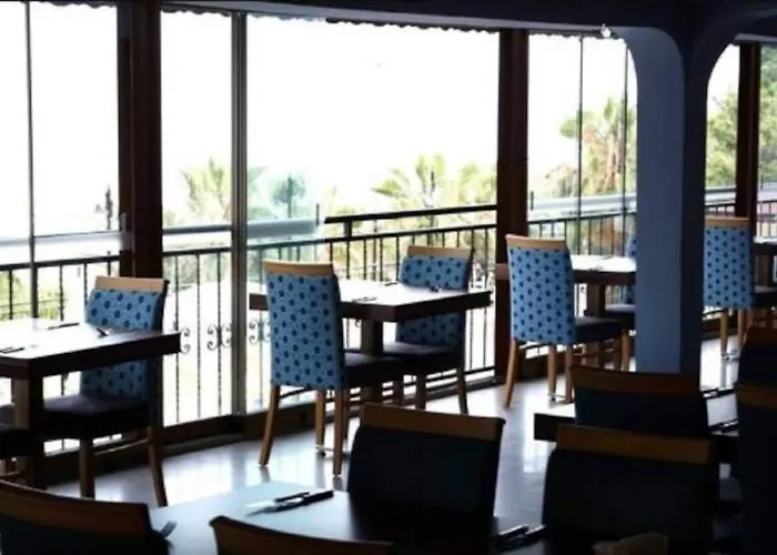 Illusion & Clubhotel - Adults Only 3*