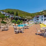 Illusion & Clubhotel - Adults Only ホテル アランヤ