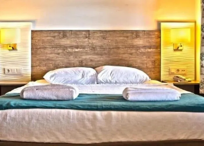 Szálloda Illusion & Clubhotel - Adults Only